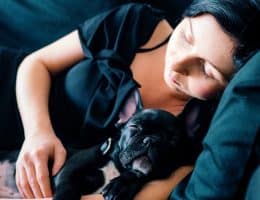 découvrez l'importance du sommeil pour votre santé et votre bien-être. apprenez des astuces pour améliorer la qualité de votre sommeil et retrouver l'énergie nécessaire pour affronter chaque jour avec dynamisme.